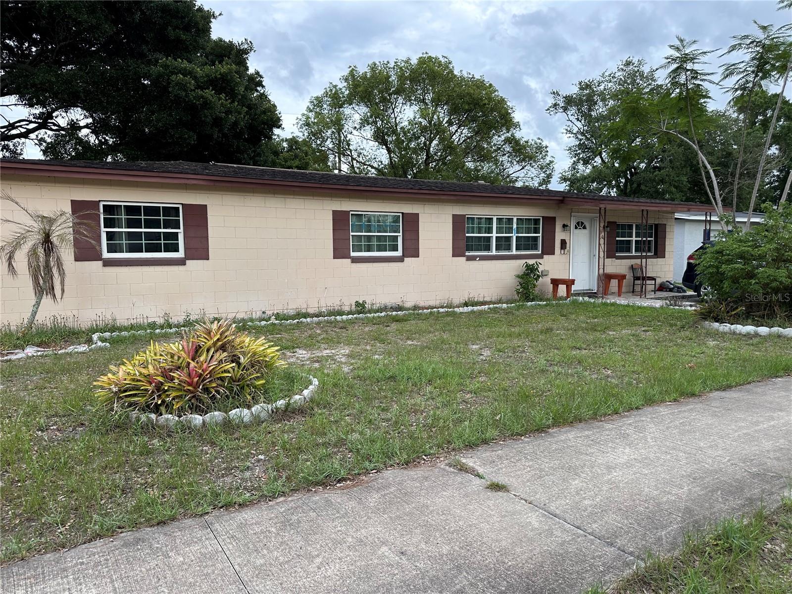 1301 Julio Lane, FL
