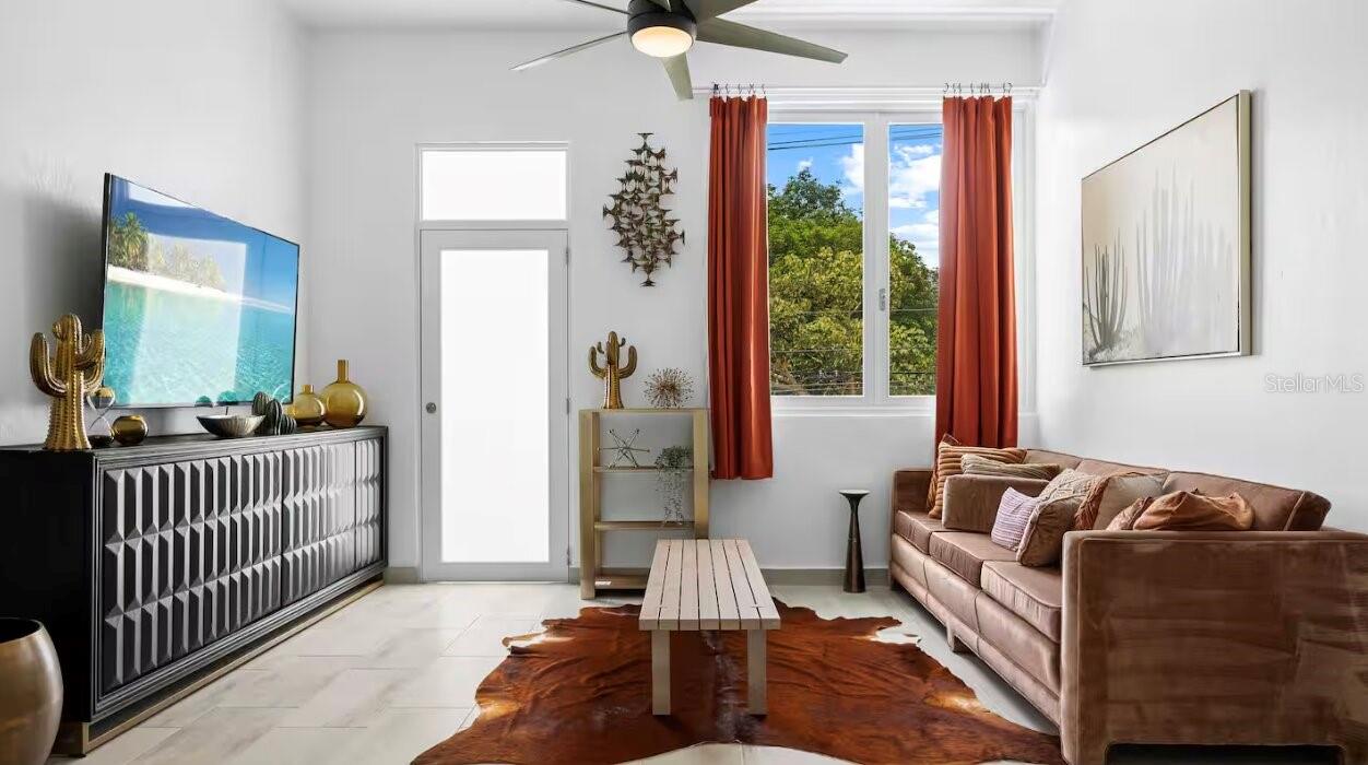 250 Calle Del Parque, PR