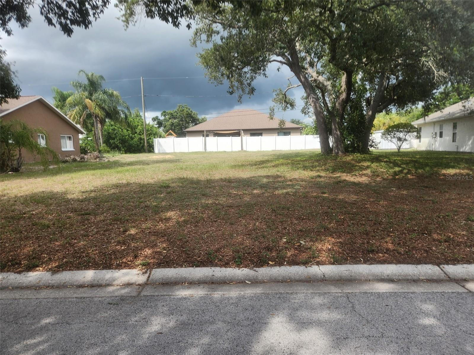 Kenneth Way, FL