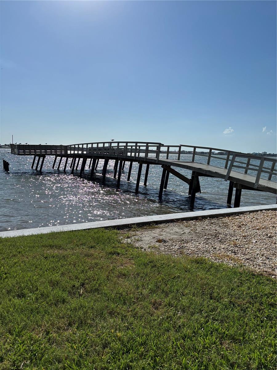 4725 Cove Circle, FL