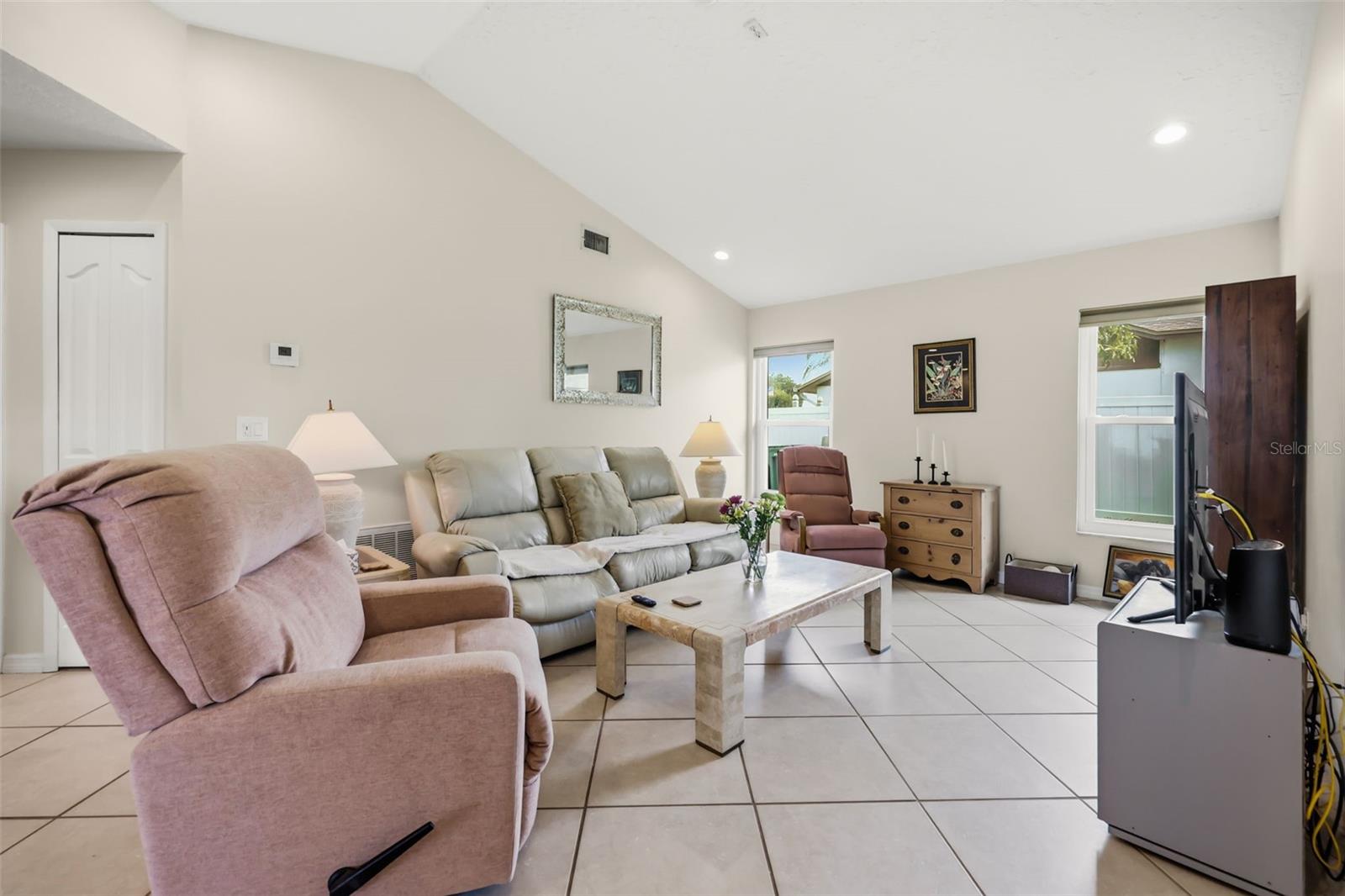 2427 Nobility Avenue, FL
