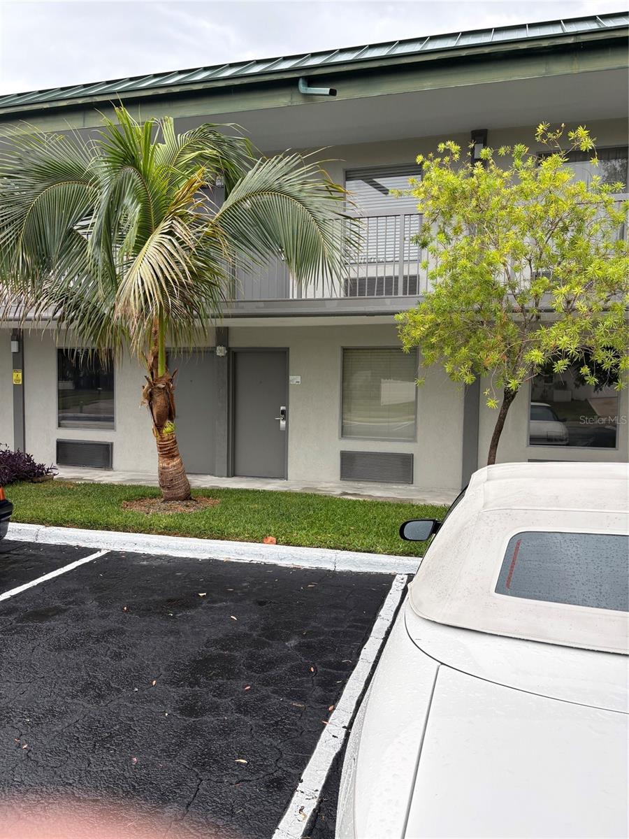 7150 N Tamiami Trl, FL