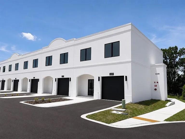 4365 Cambio Gardens Court, FL