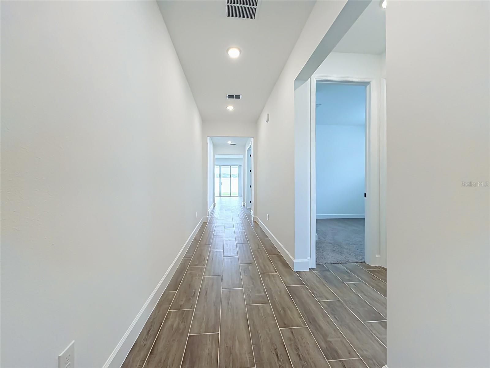 147 Waterstone Loop, FL