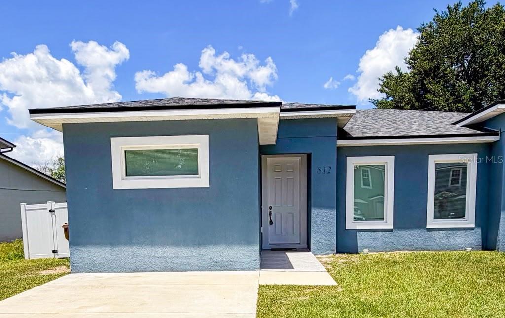812 Glastonbury Drive, FL