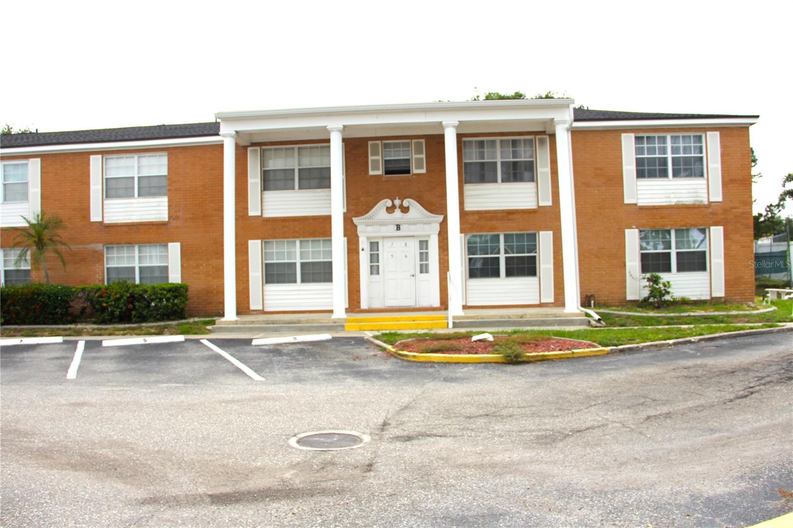 4158 Tamiami Trail, FL