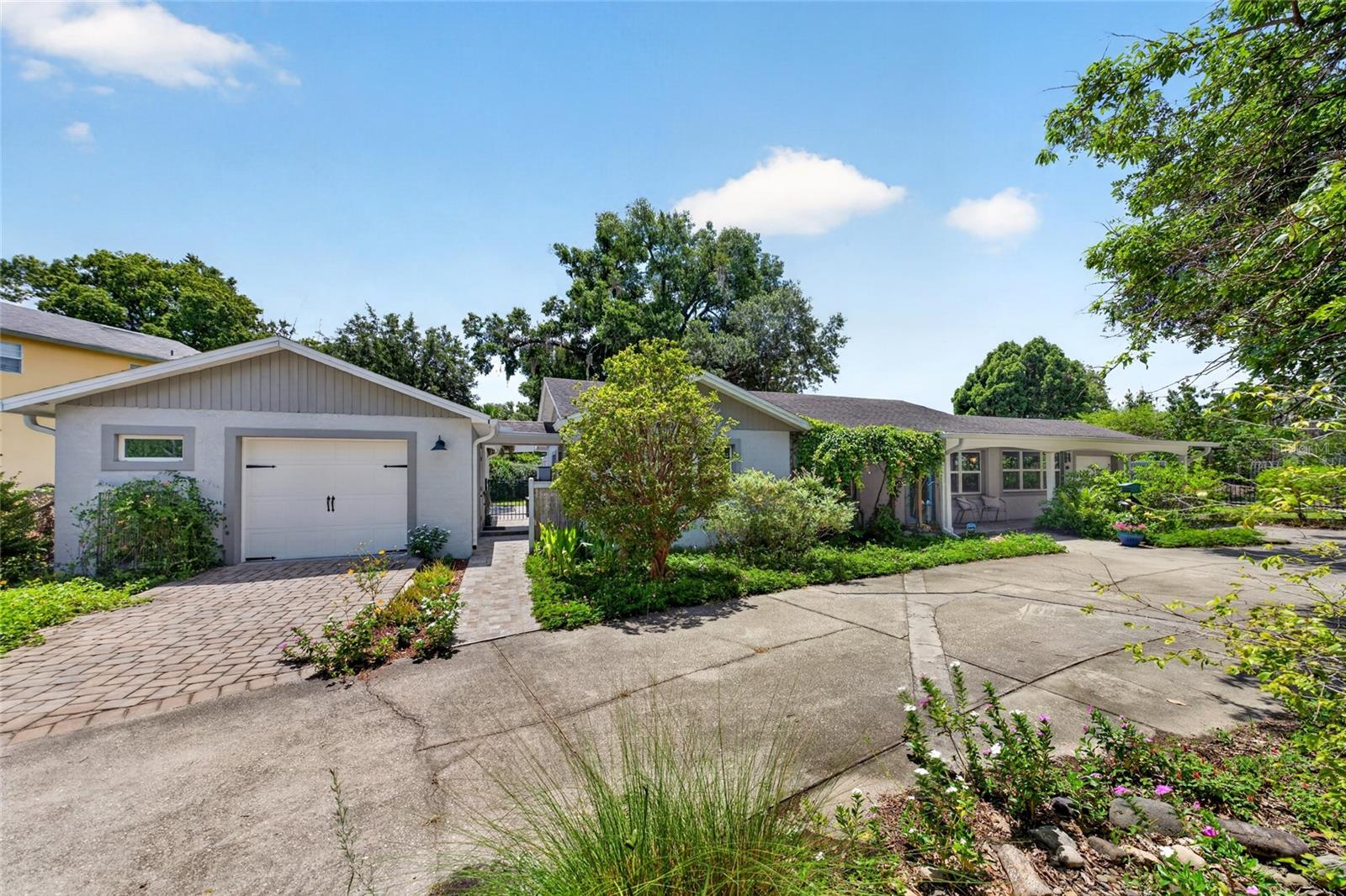633 Buckminster Circle, FL