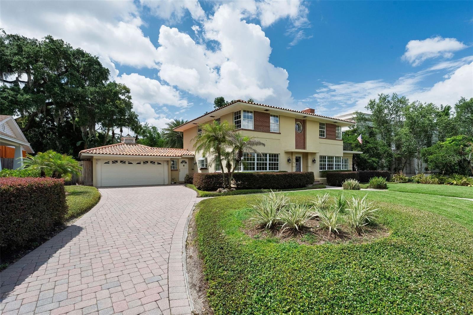 830 Lake Davis Drive, FL