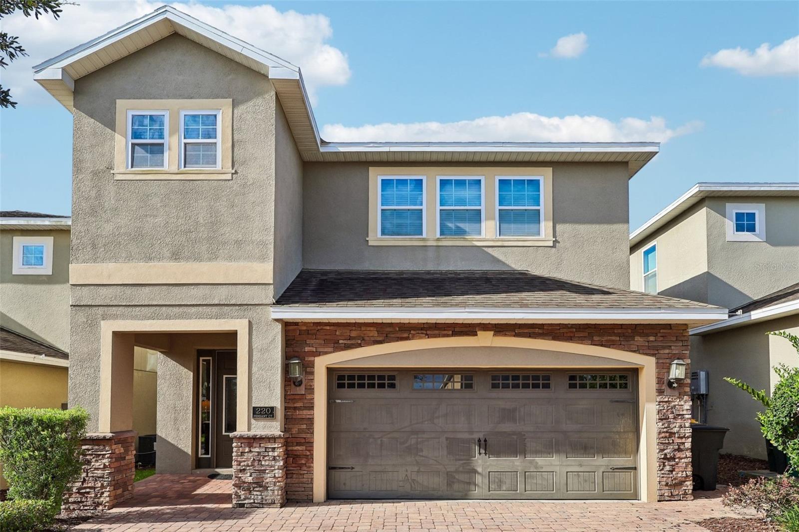 220 Pendant Court, FL