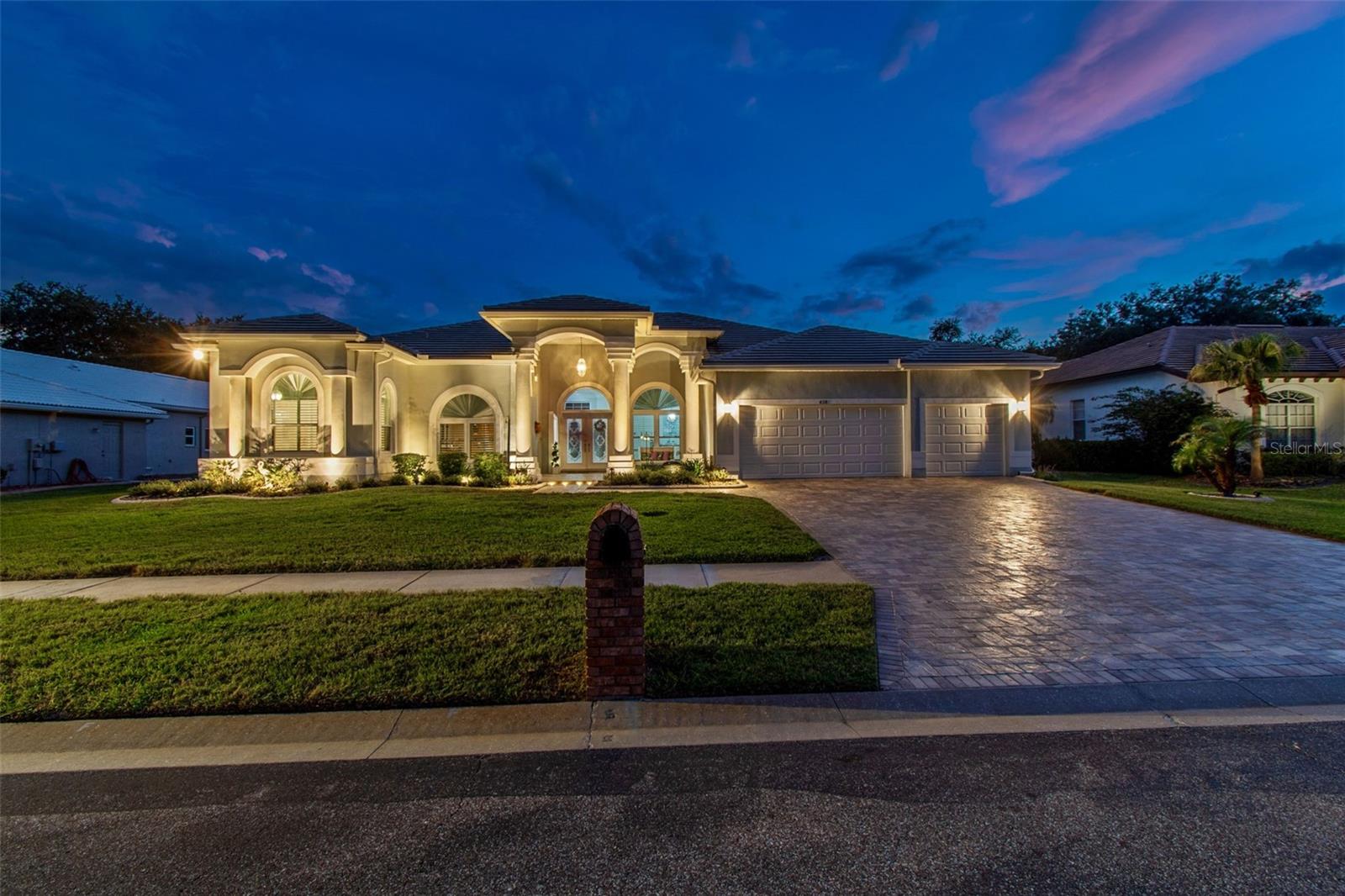 438 Tall Oak Trail, FL