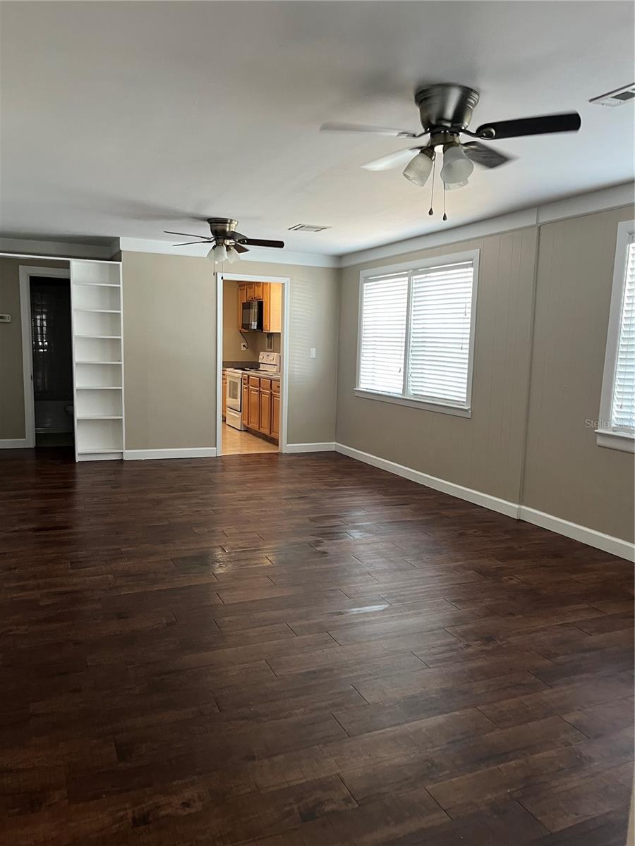 949 Grandview Street, FL