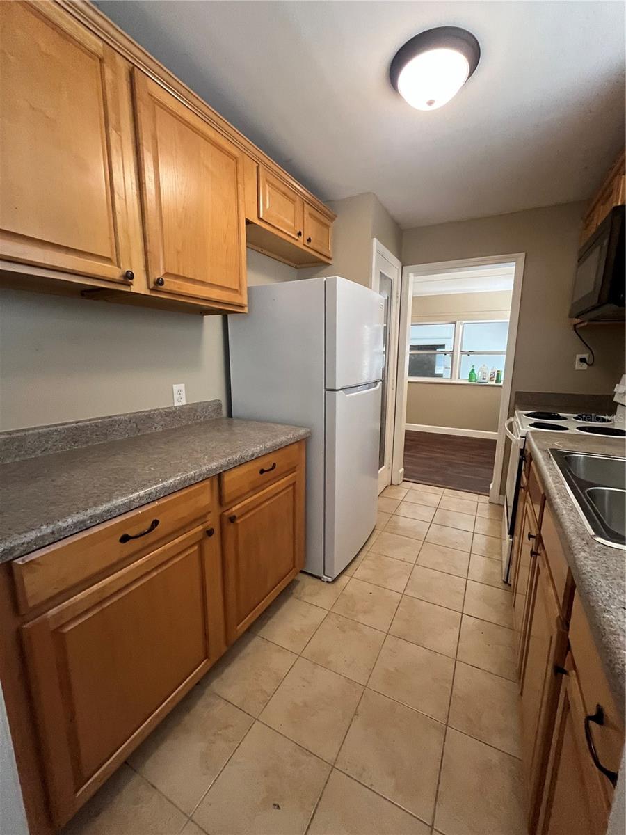 949 Grandview Street, FL