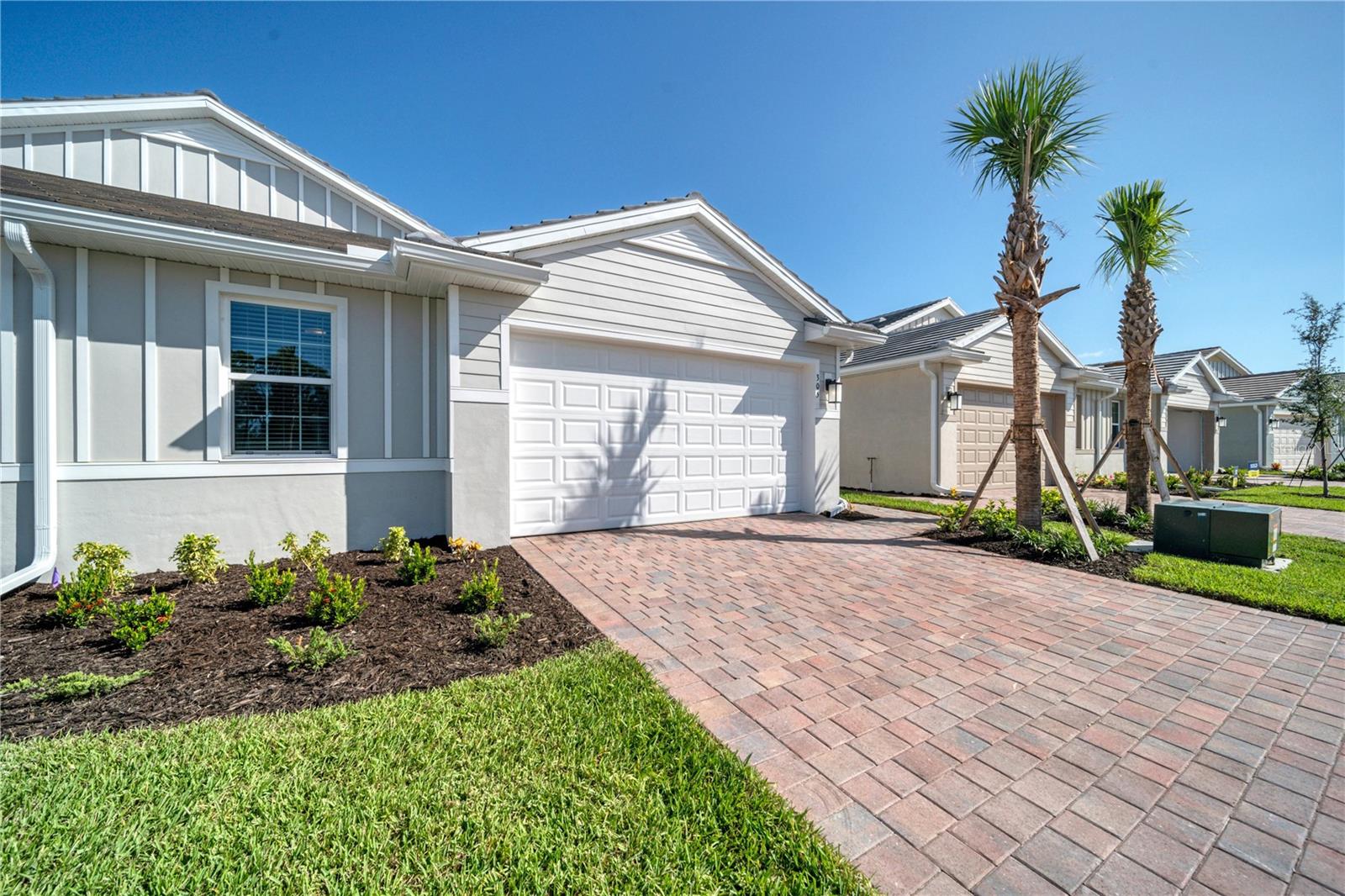 305 Ibiza Loop, FL
