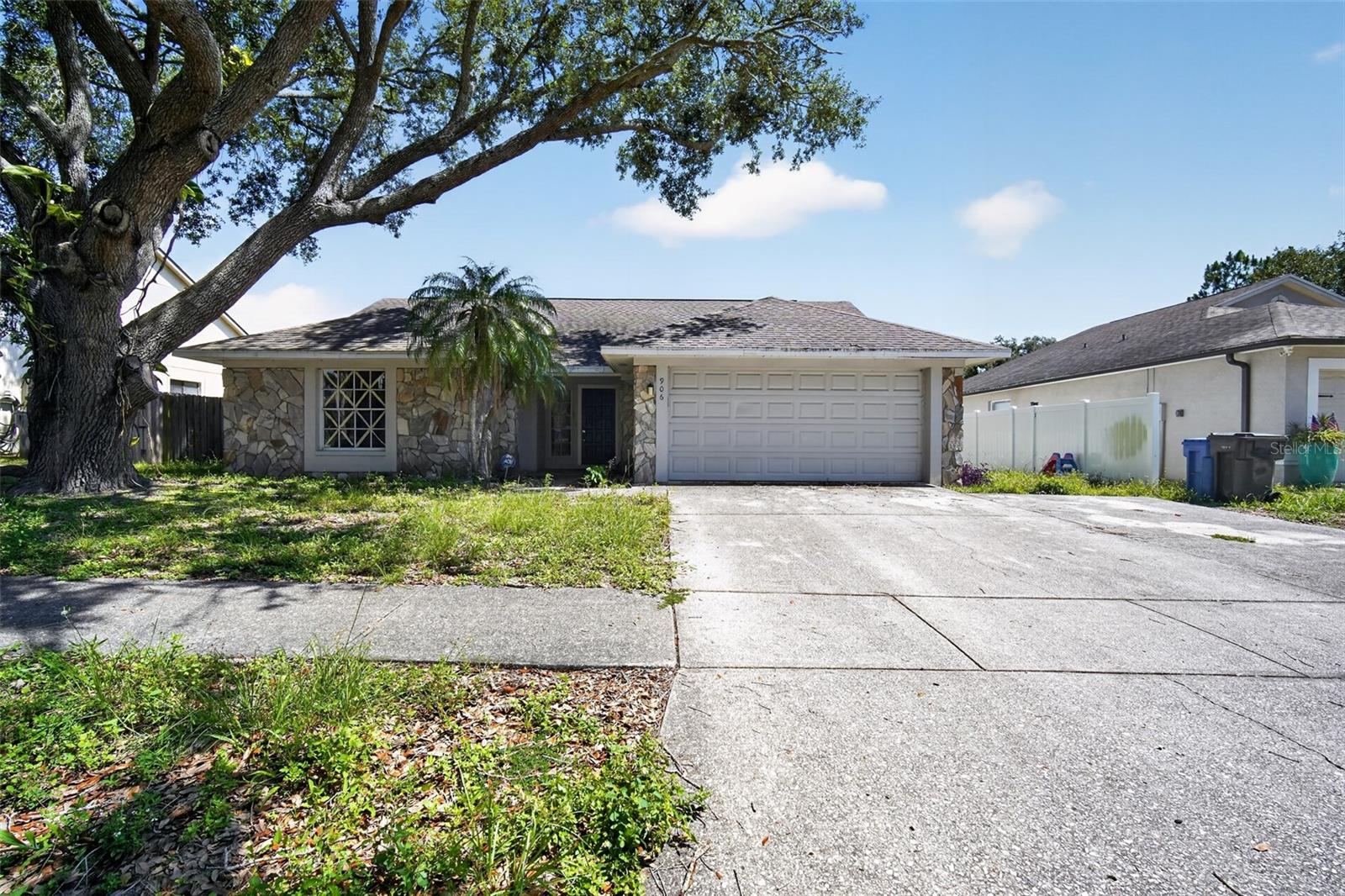 906 Lakemont Hills Boulevard, FL