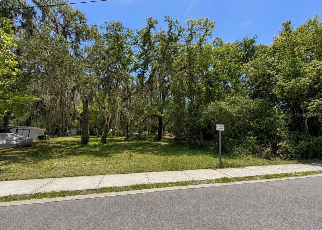 711 Pine, FL