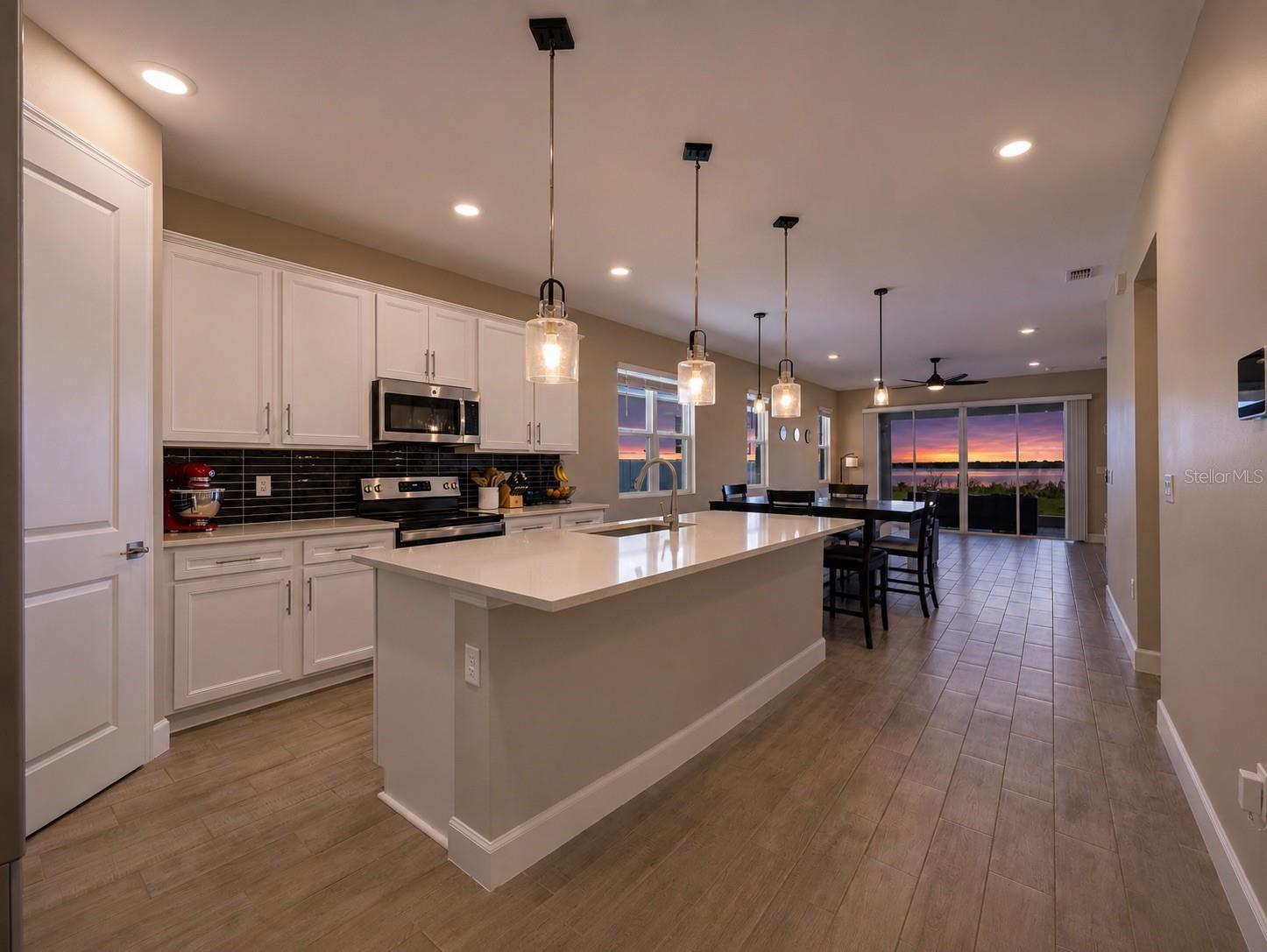 984 Griffon Avenue, FL