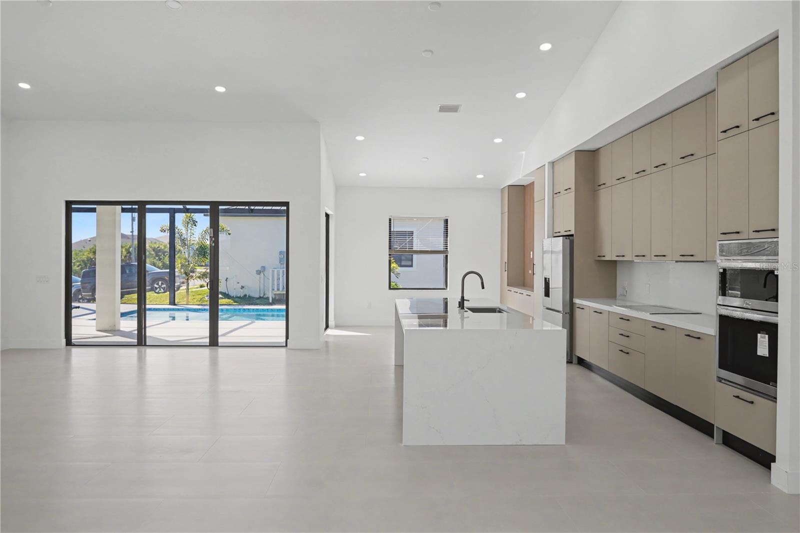 14687 Lillian Circle, FL