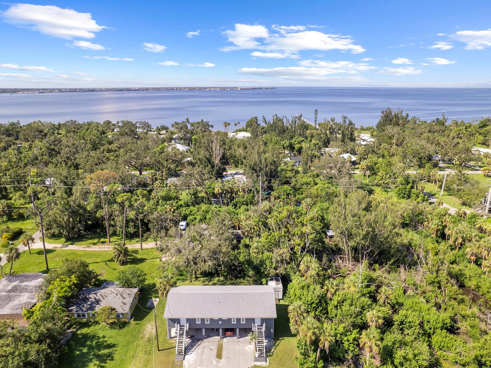 23019 Seneca Avenue, FL
