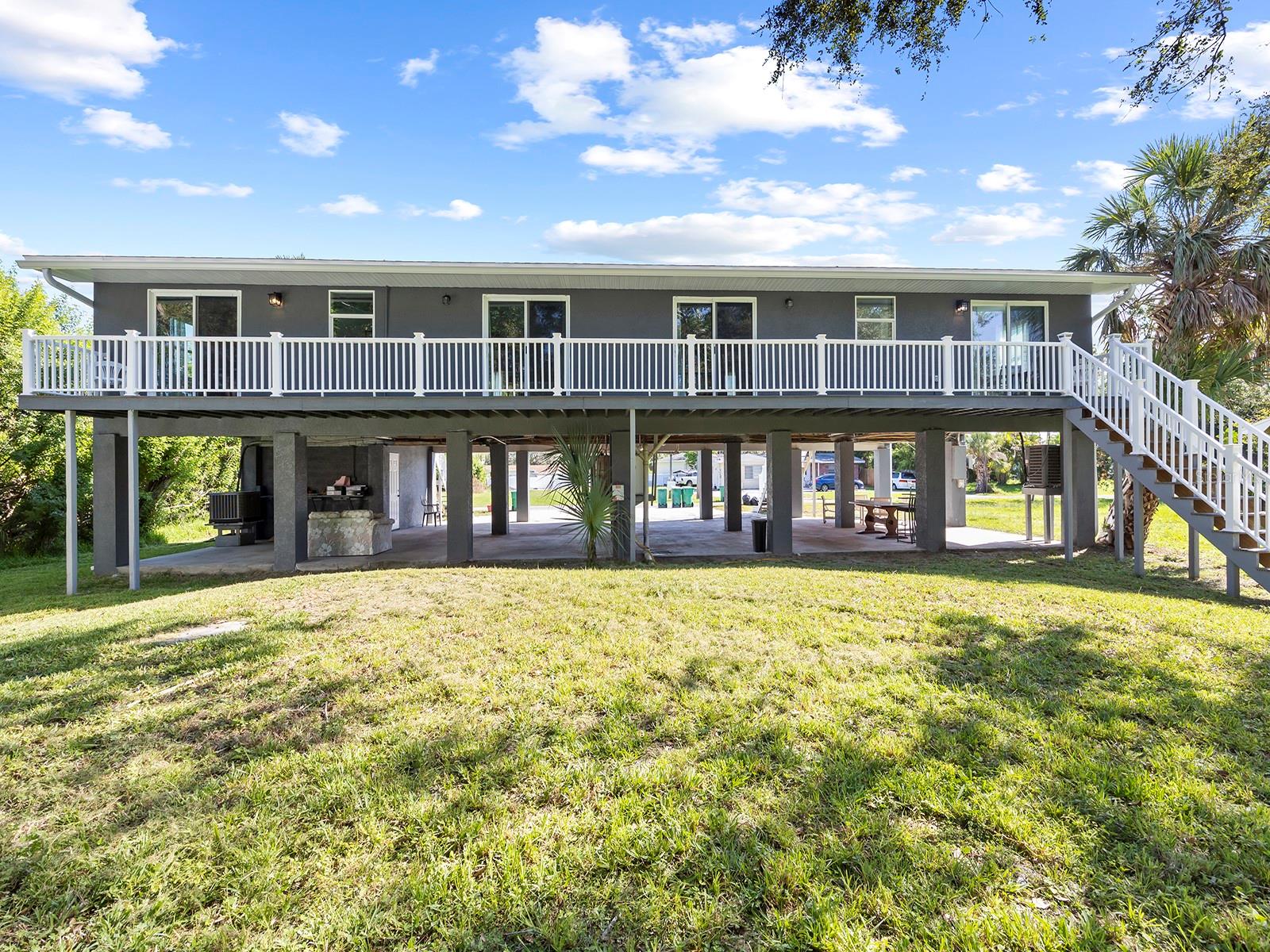 23019 Seneca Avenue, FL