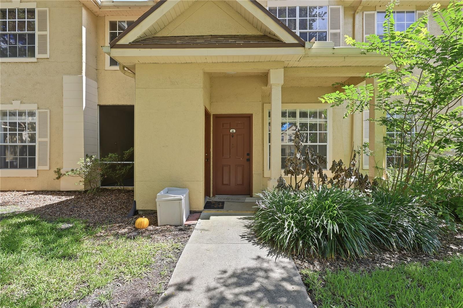 858 Grand Regency Point, FL