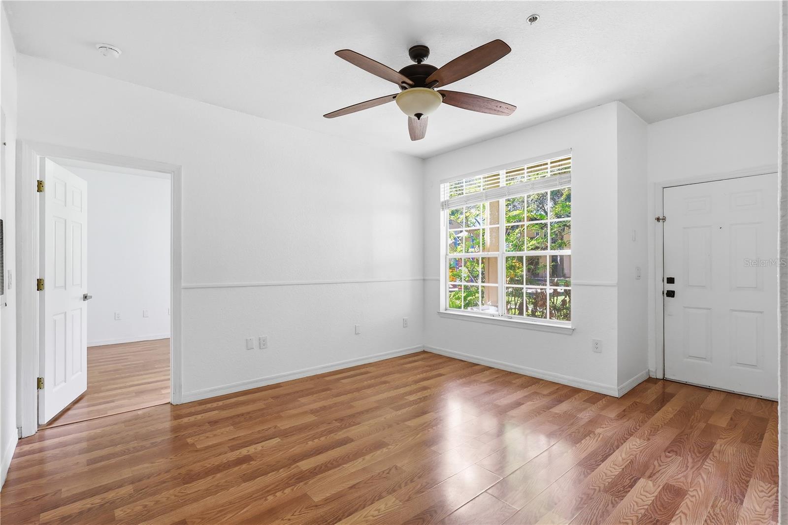 858 Grand Regency Point, FL