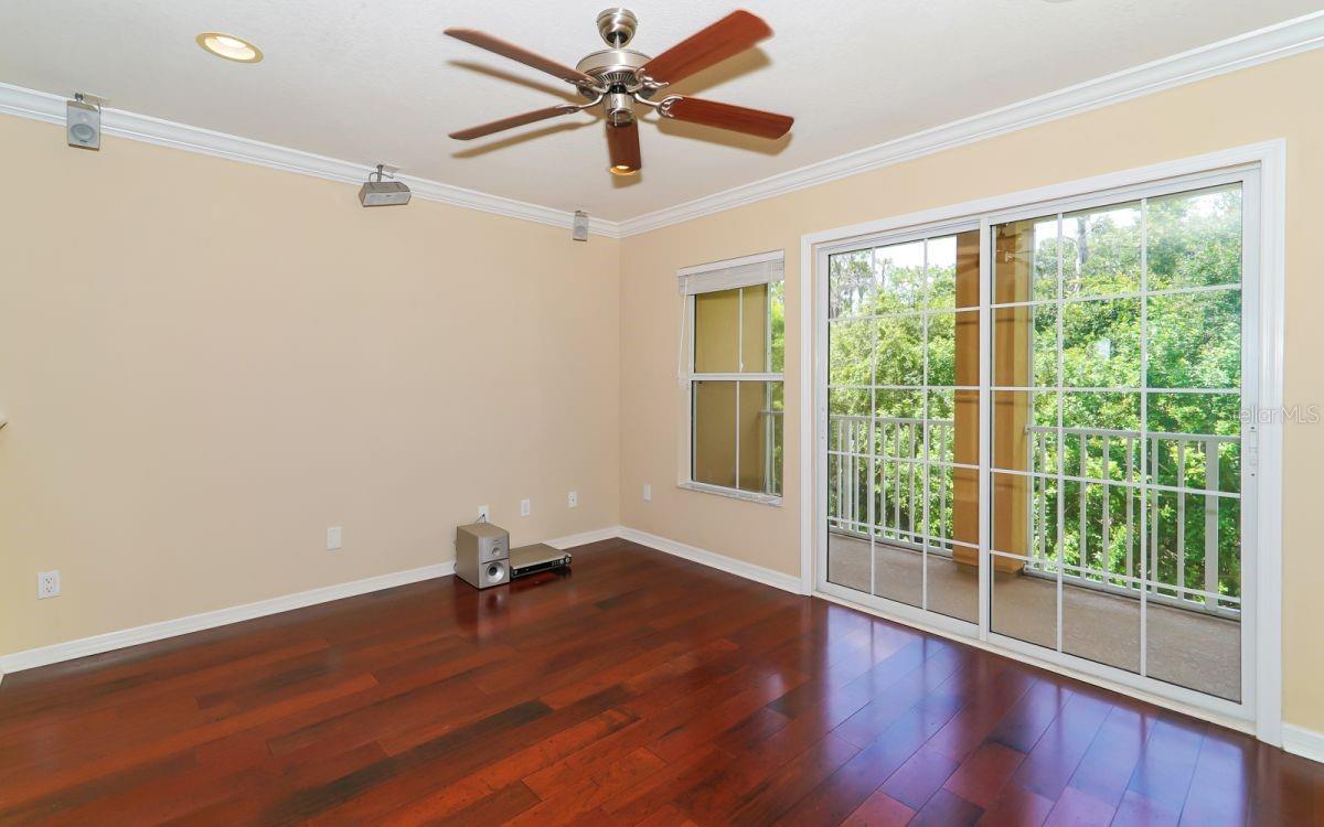 7339 Black Walnut Way, FL
