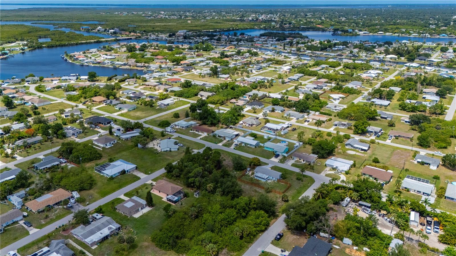 209 Forrest Avenue, FL