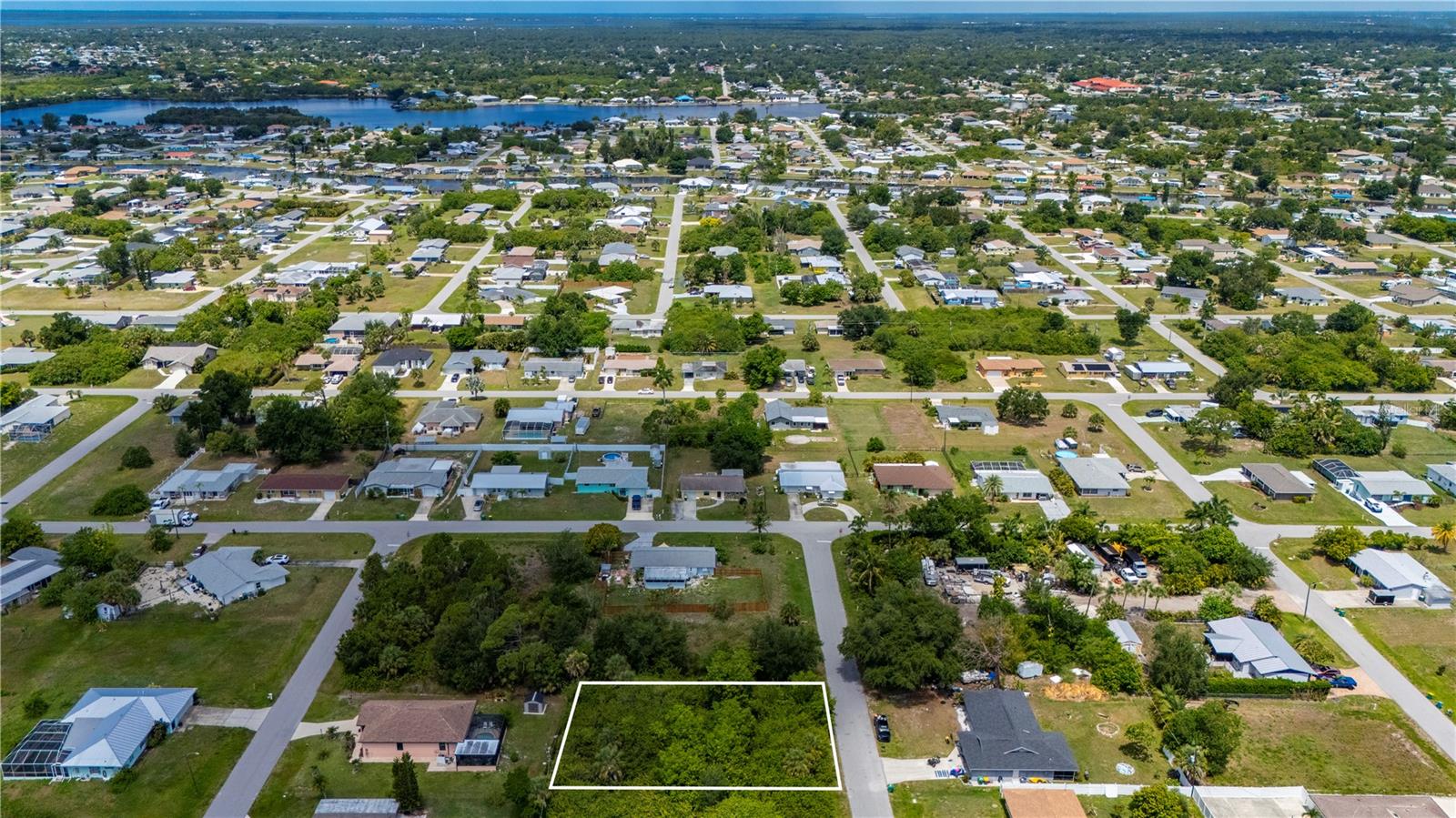 209 Forrest Avenue, FL