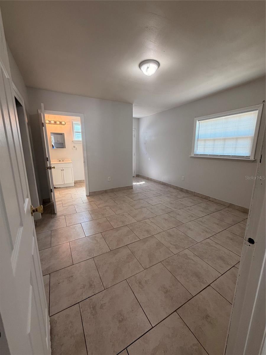 110 Forest Avenue, FL