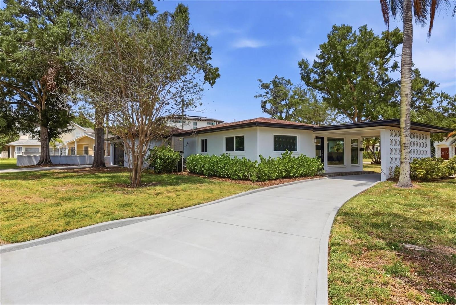 628 Ontario Avenue, FL