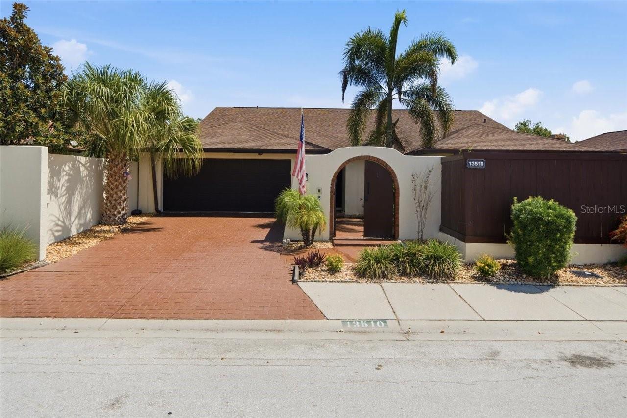 13510 Avista Drive, FL