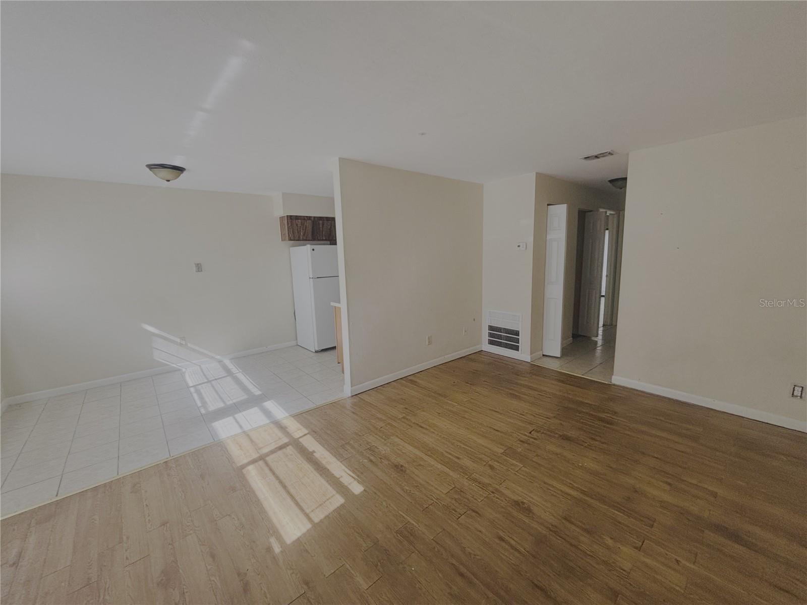 1915 70 Terrace, FL