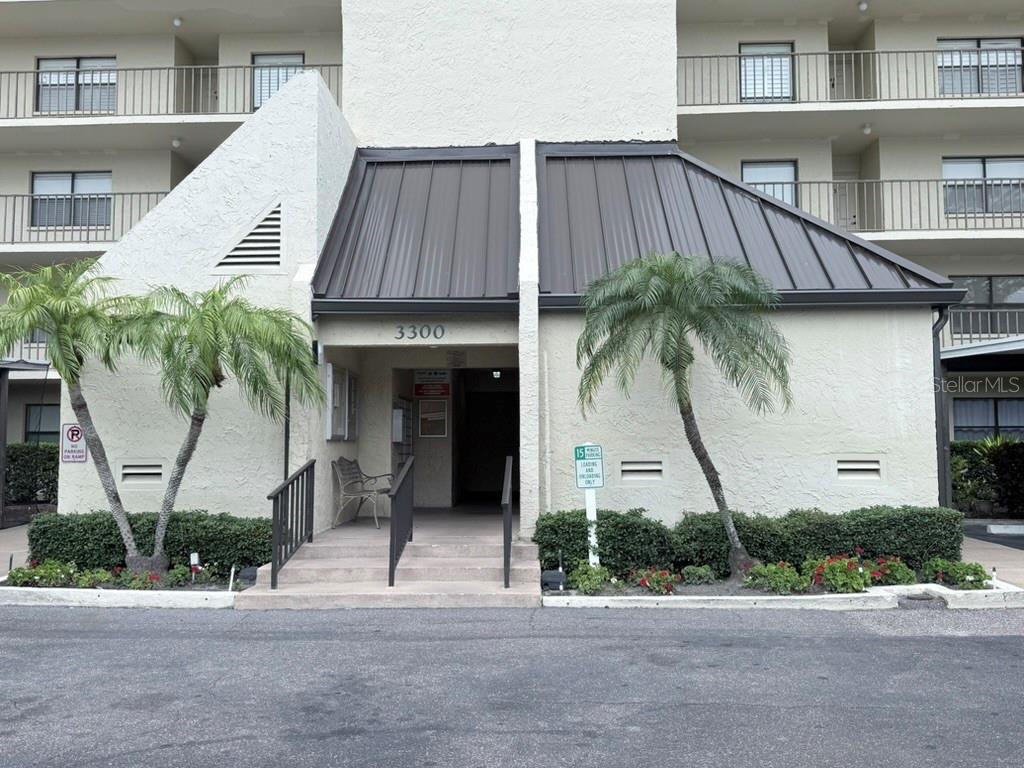 3300 Cove Cay Drive, FL