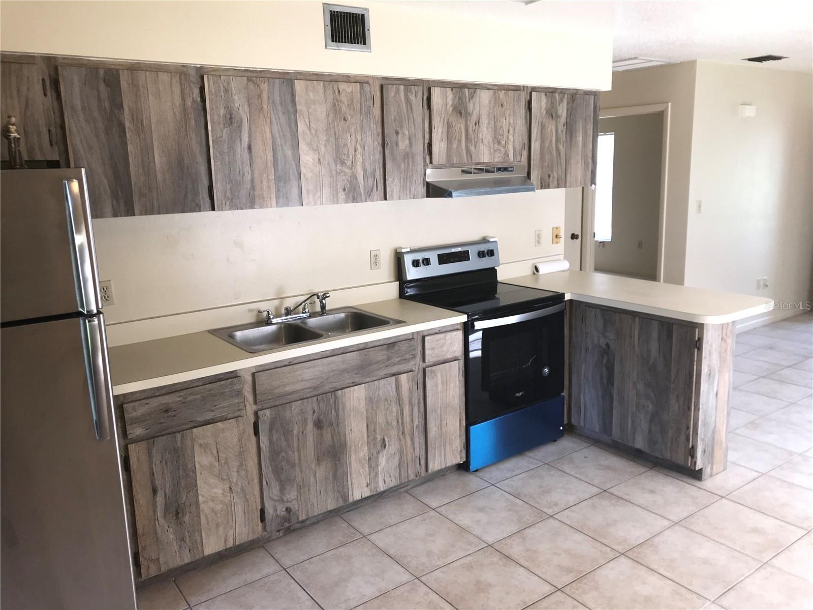 2806 46th Avenue Drive, FL
