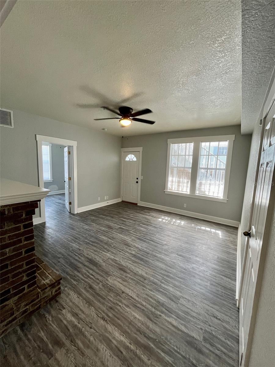 644 4th Avenue, FL