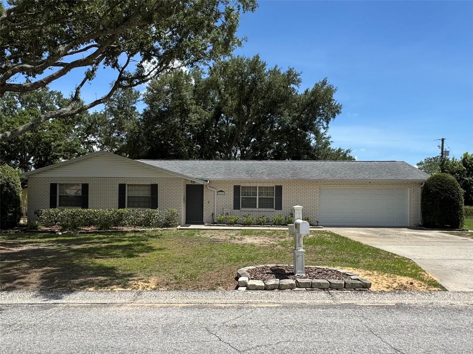 827 Strawberry Lane, FL