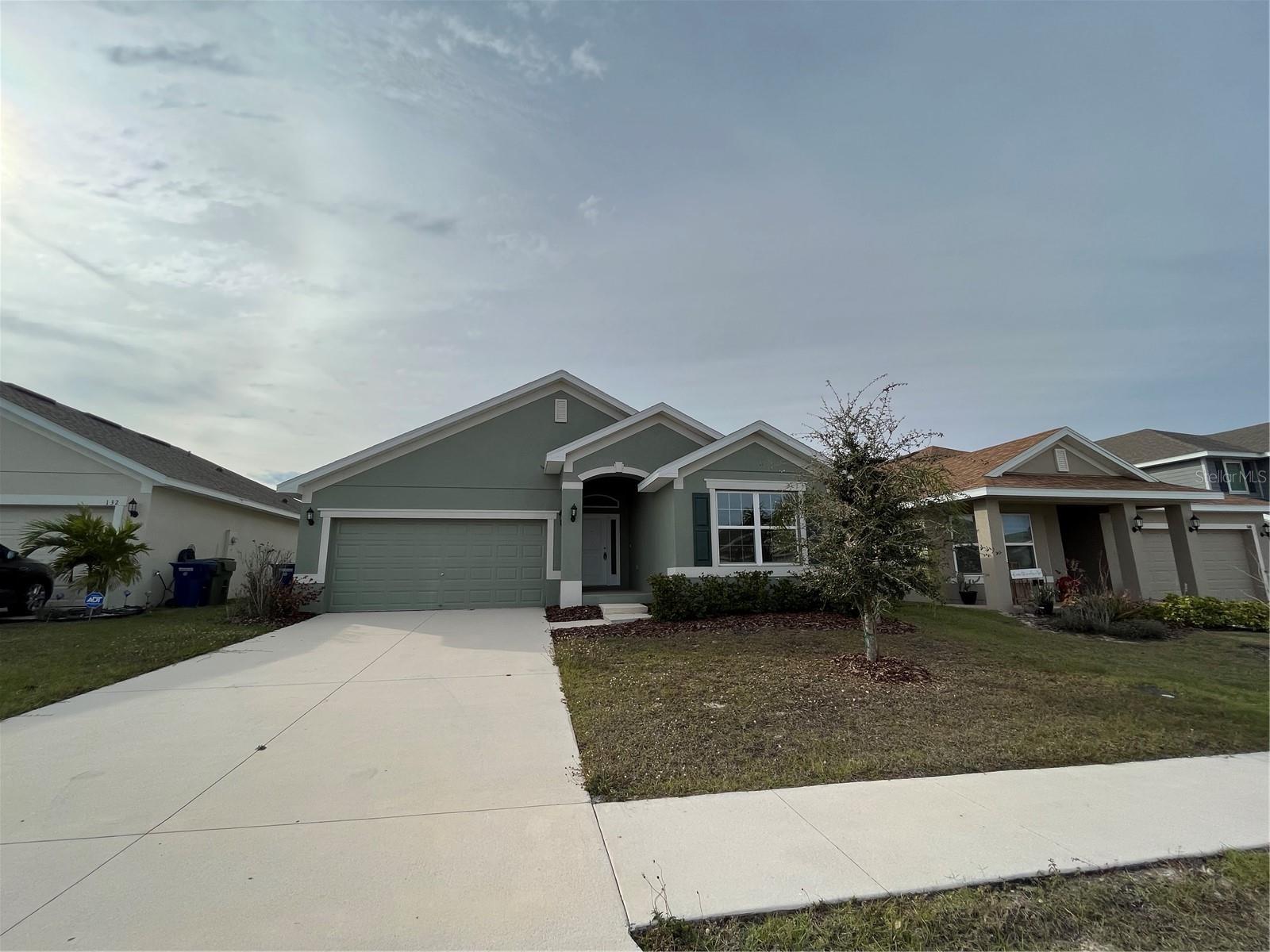 136 Krenson Bay Loop, FL
