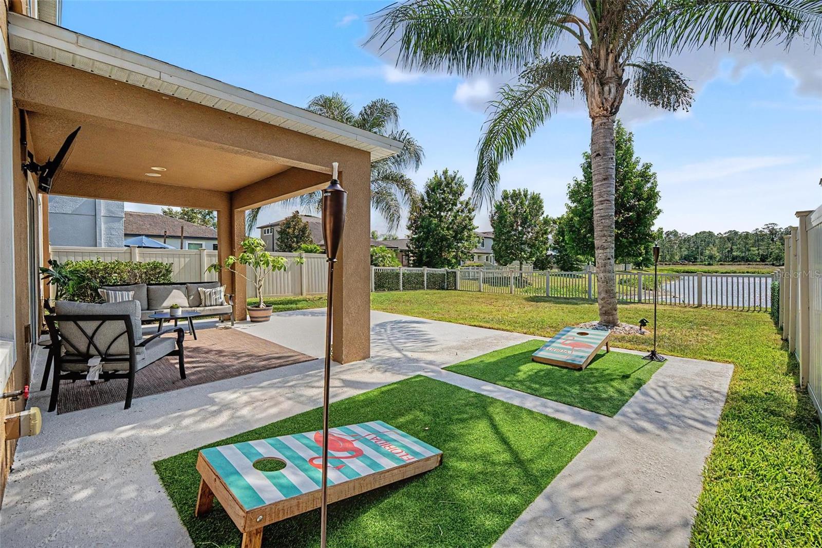 1763 Oak Hammock Court, FL