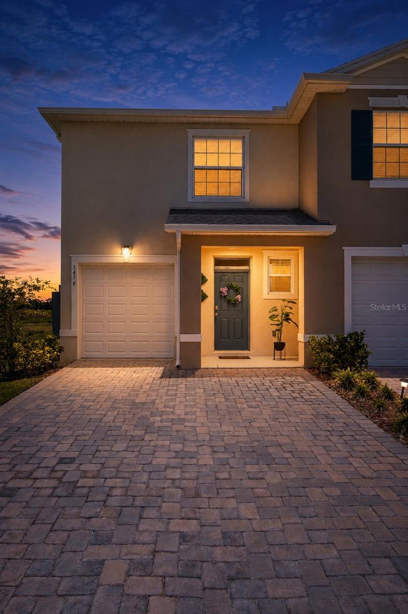 1456 Isleta Loop, FL