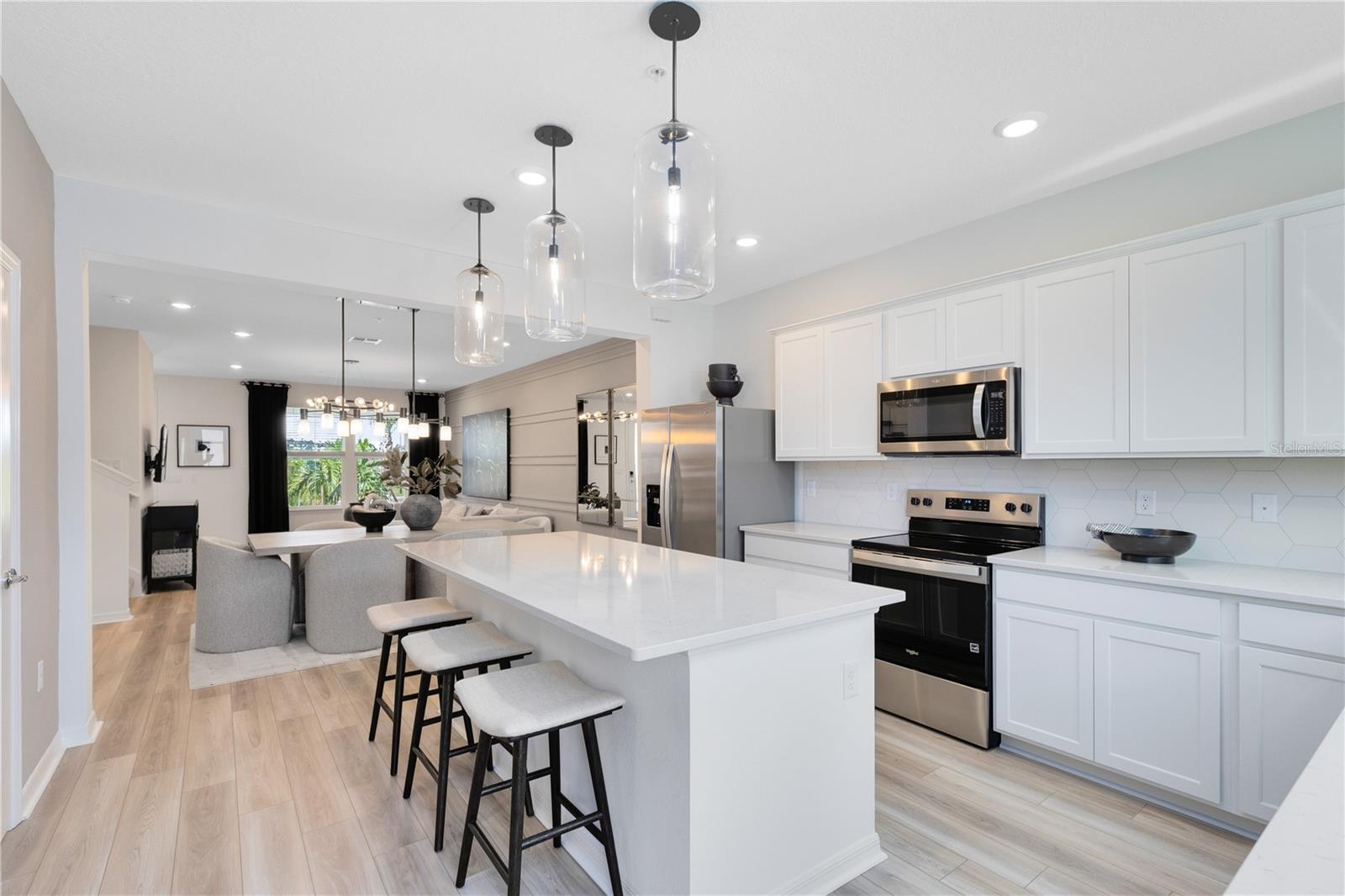 6913 Creek Falls Alley, FL