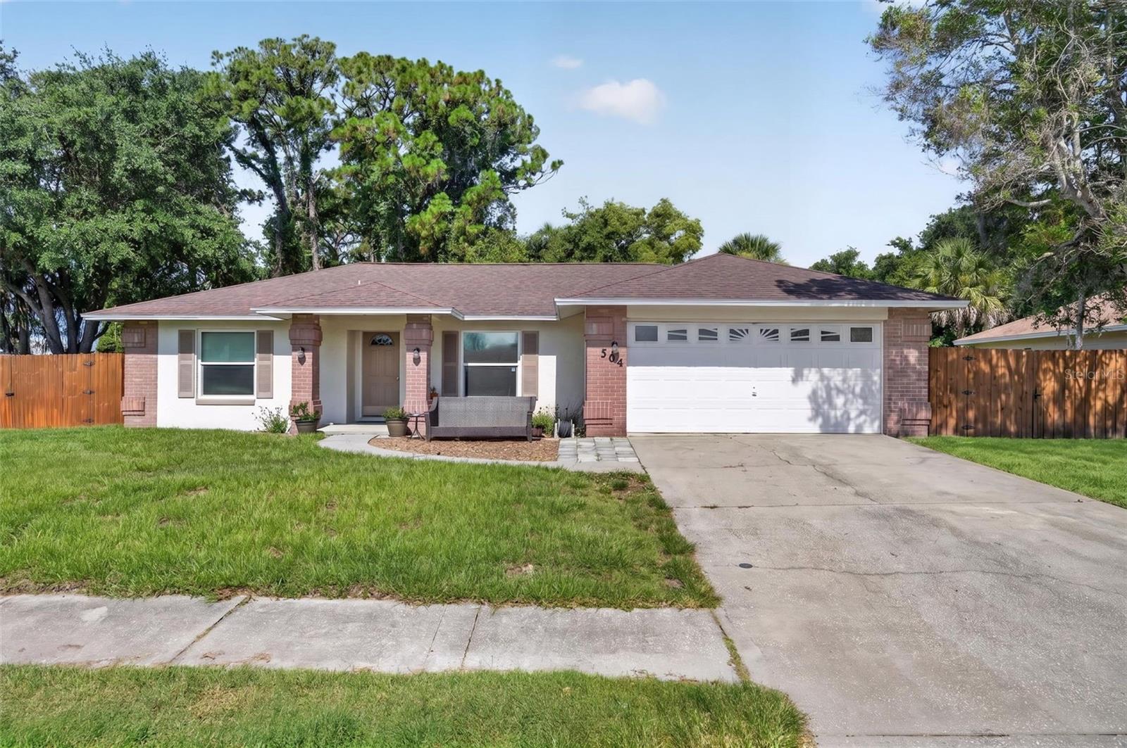 504 Sandpiper Court, FL