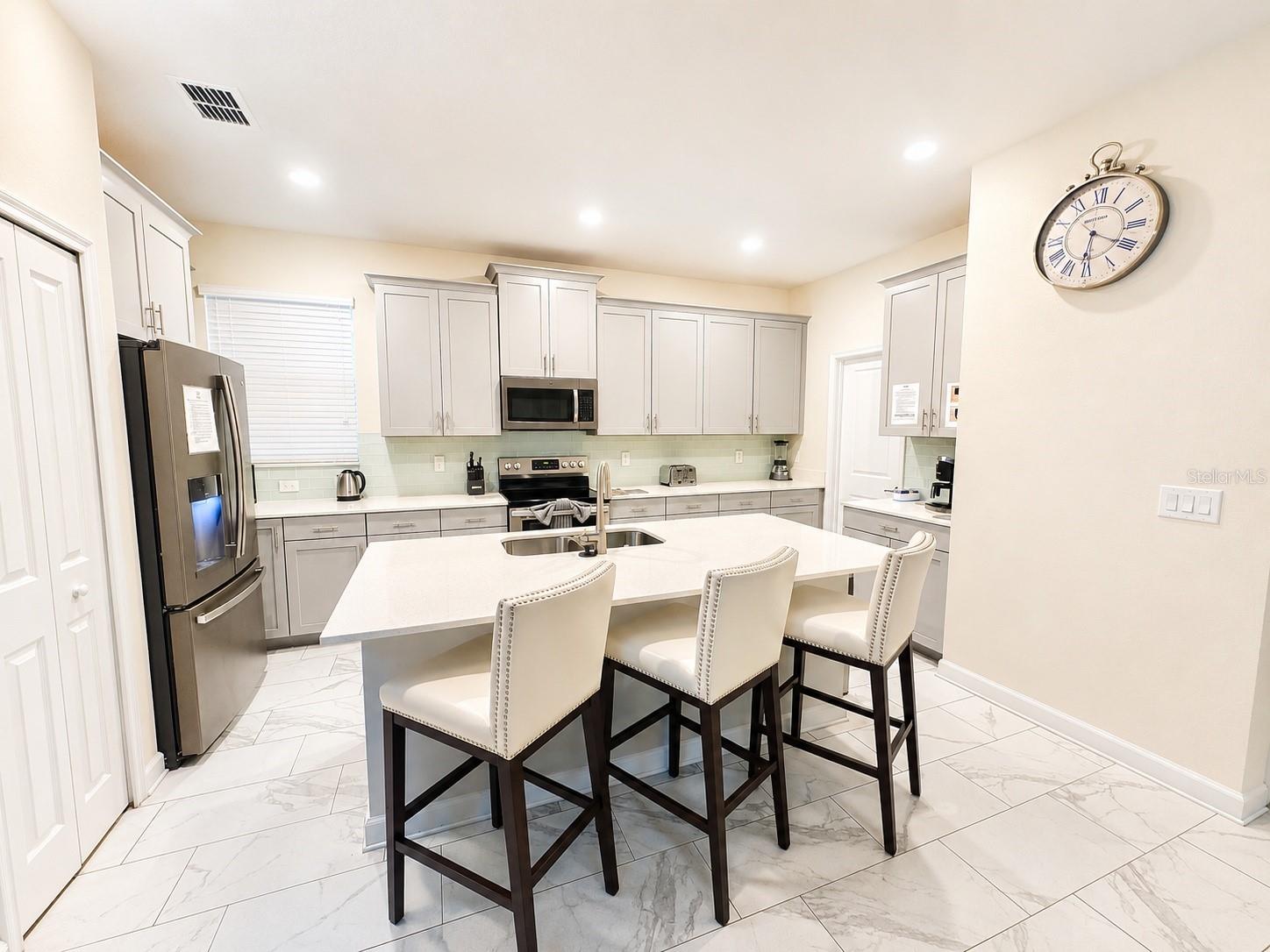 1585 Flange Drive, FL