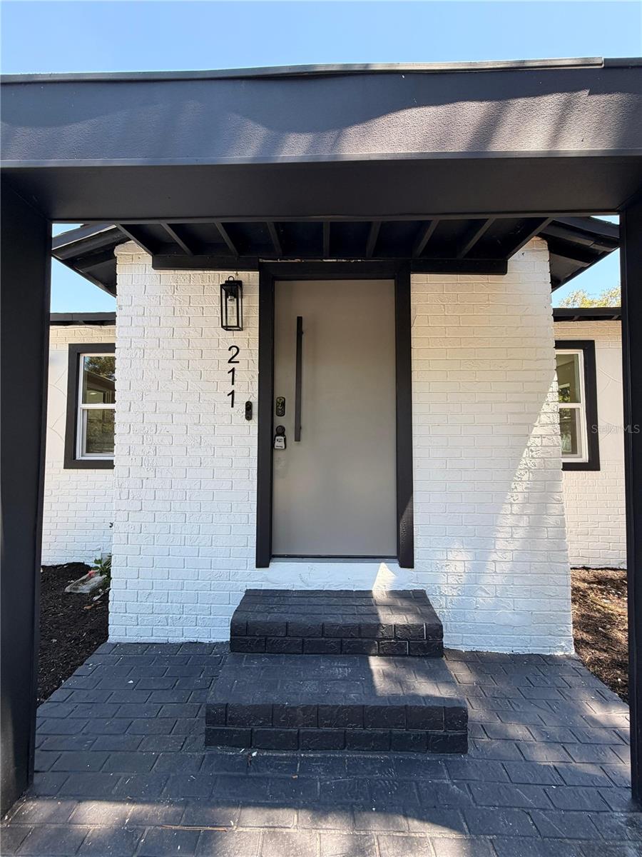 211 Bayshore Drive, FL