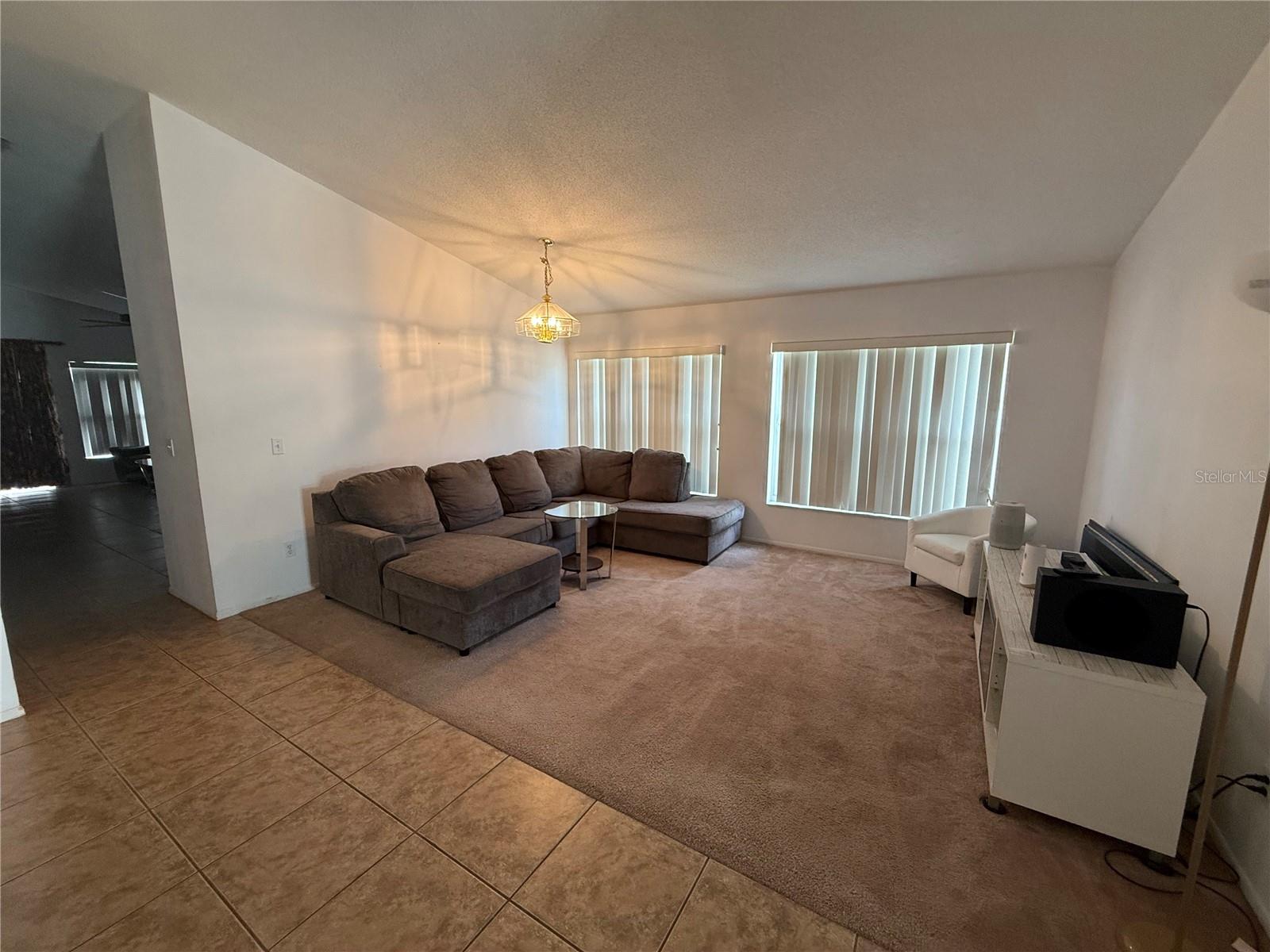 521 Castlemain Circle, FL