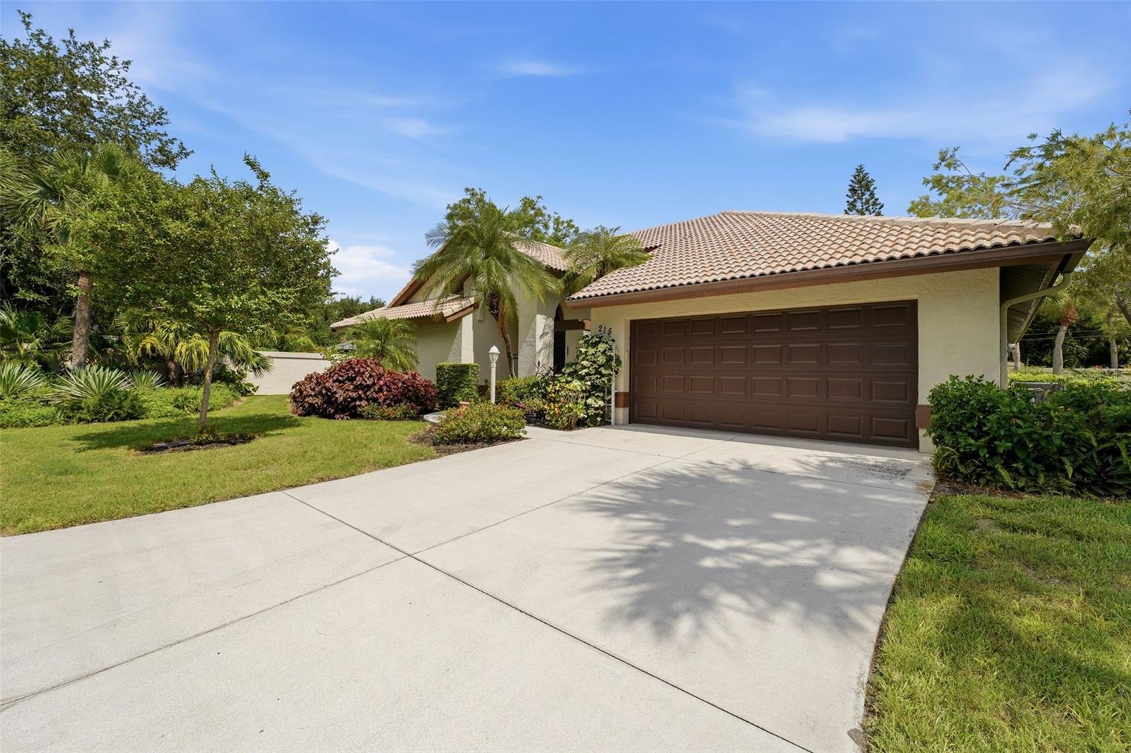 215 Carriage House Lane, FL