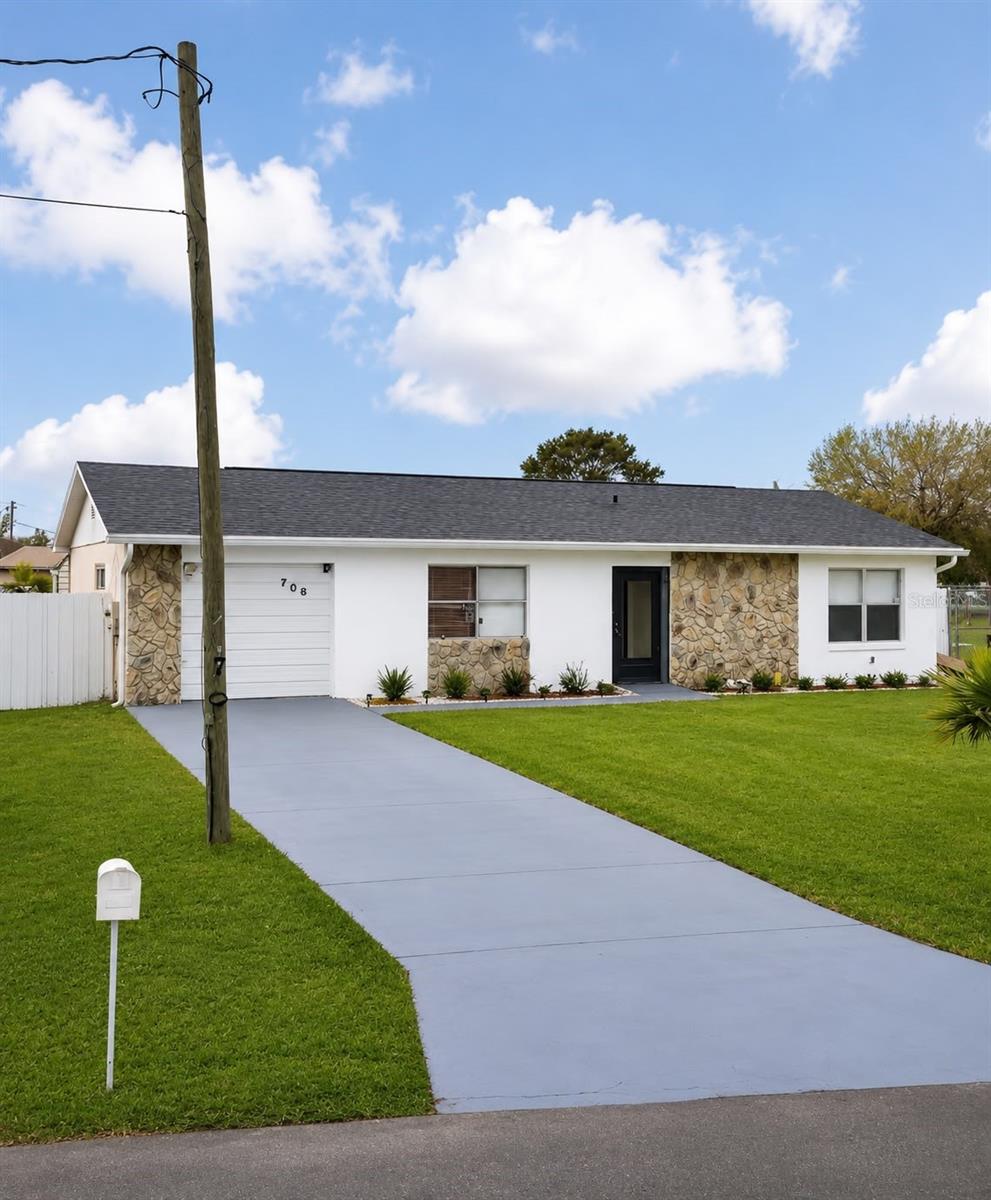 708 Antelope Way, FL
