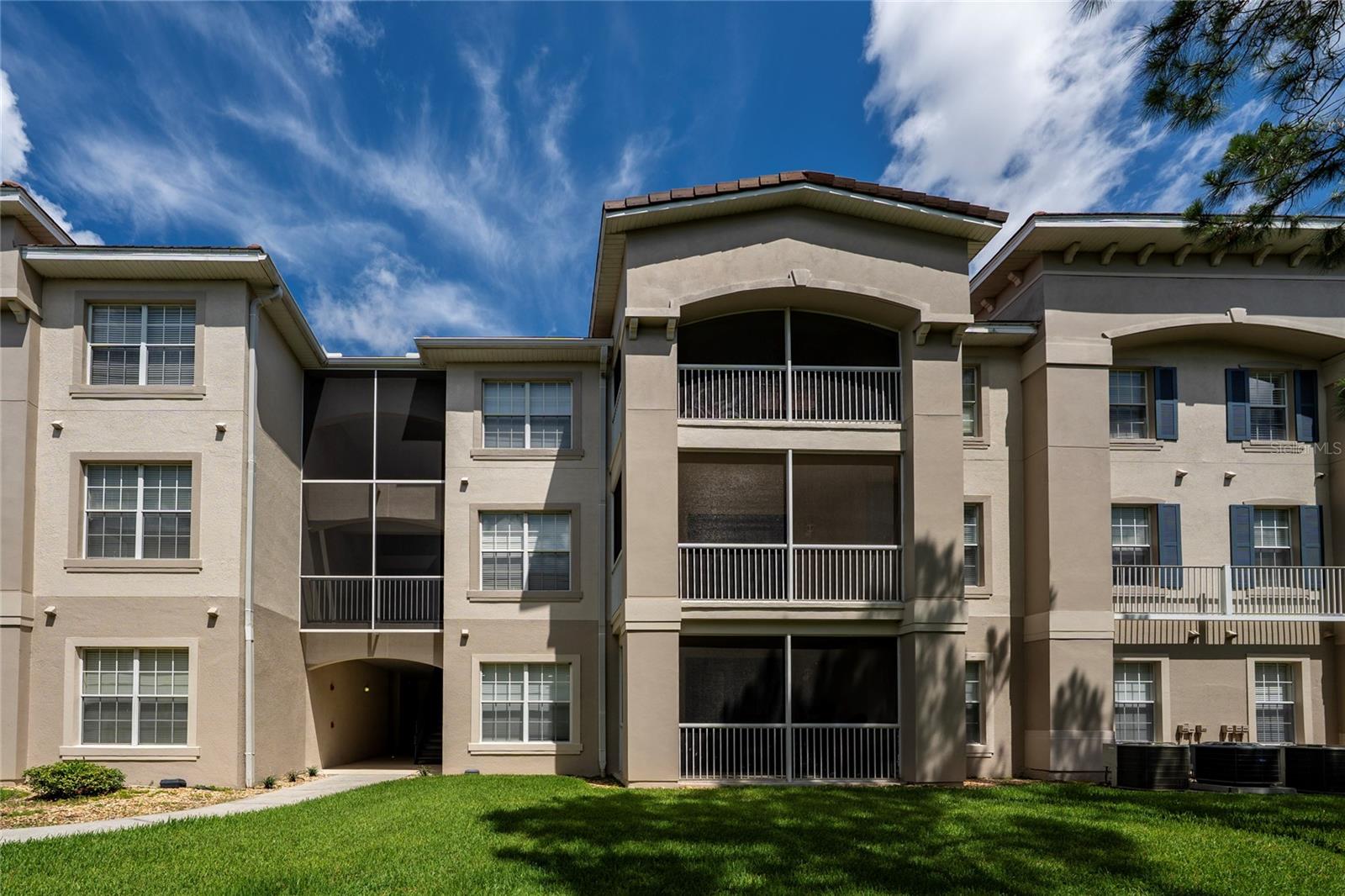 3351 Whitestone Circle, FL