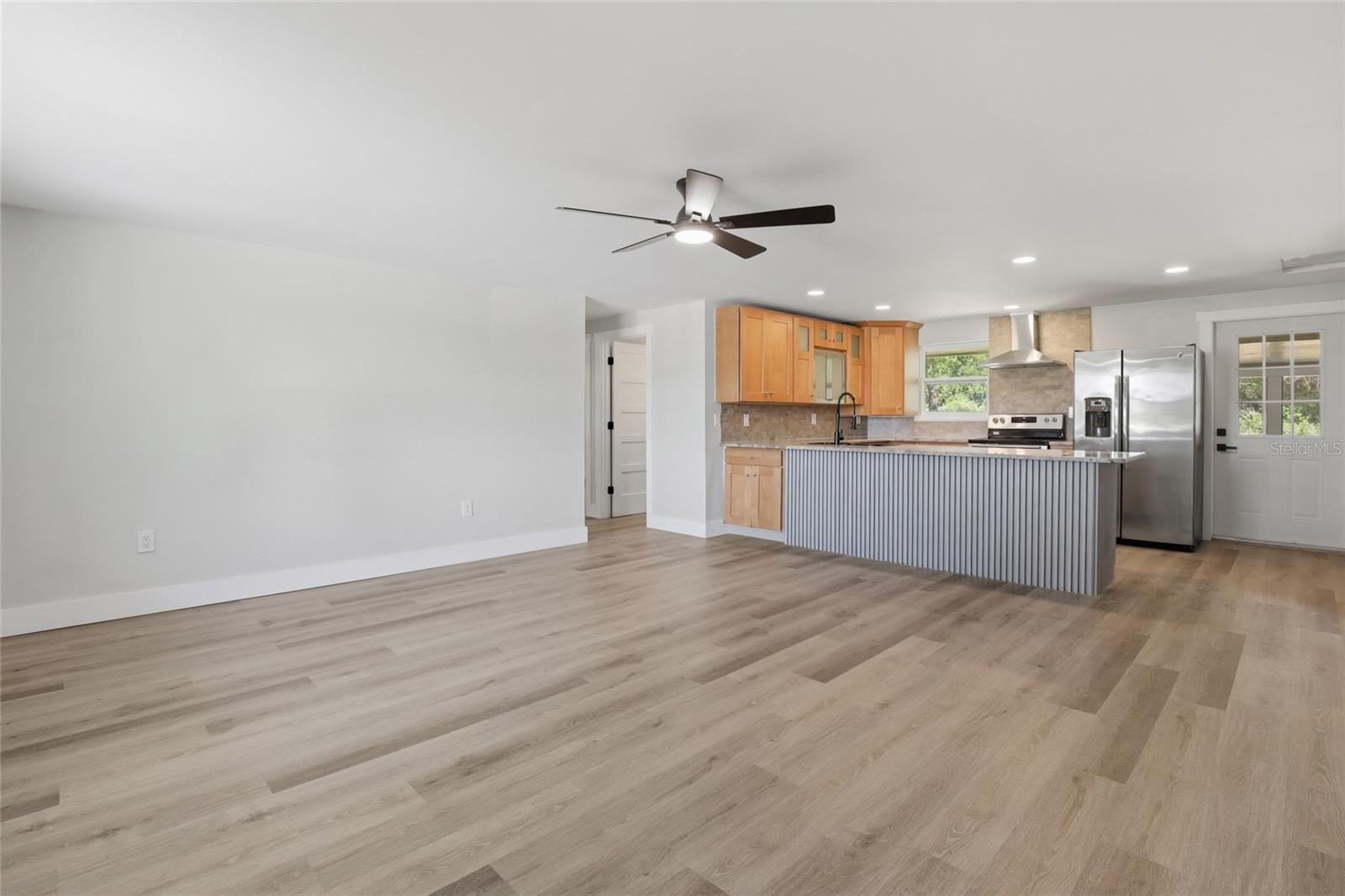 5587 Highway 17, FL