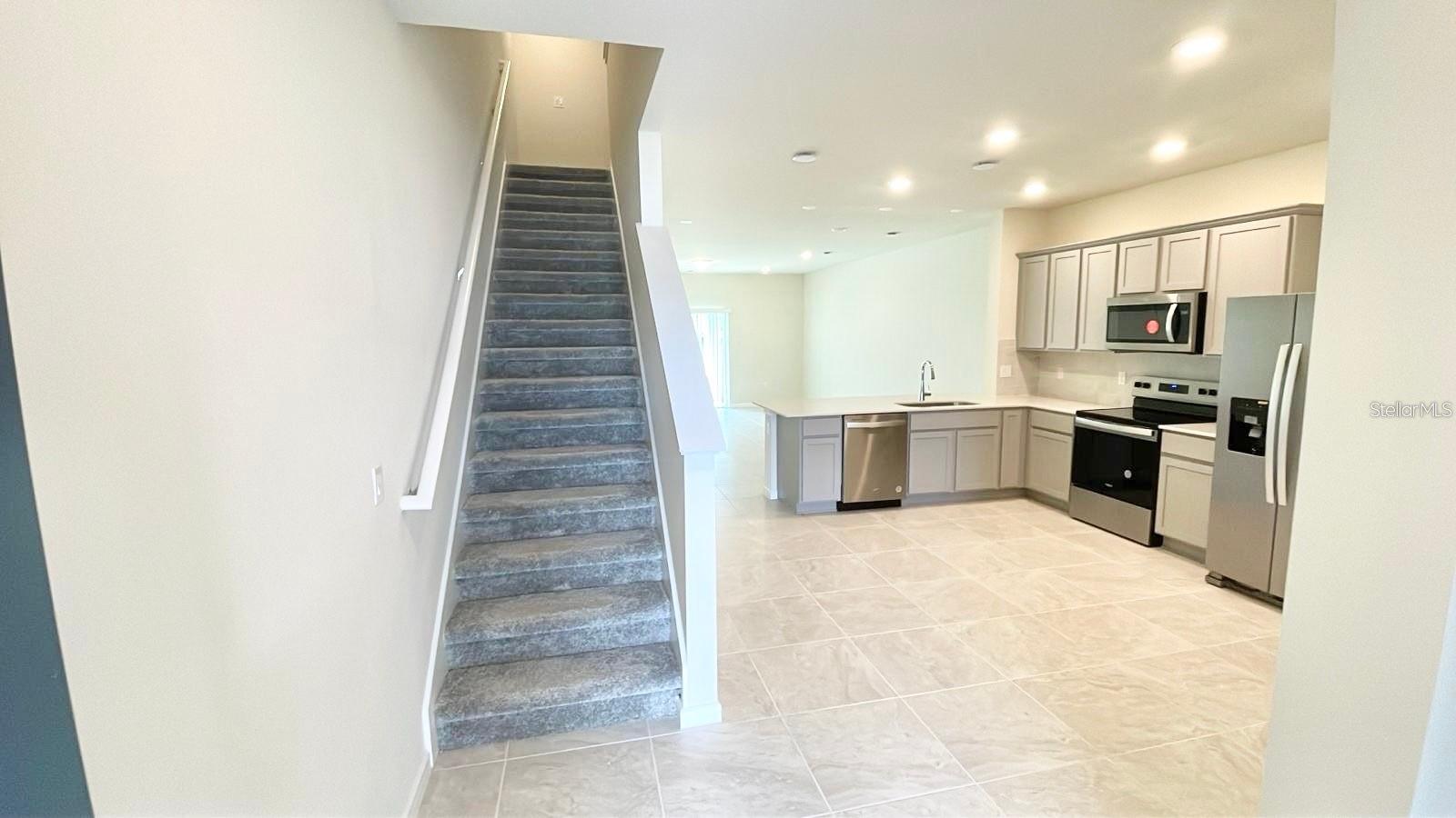 2571 Winsome Way, FL