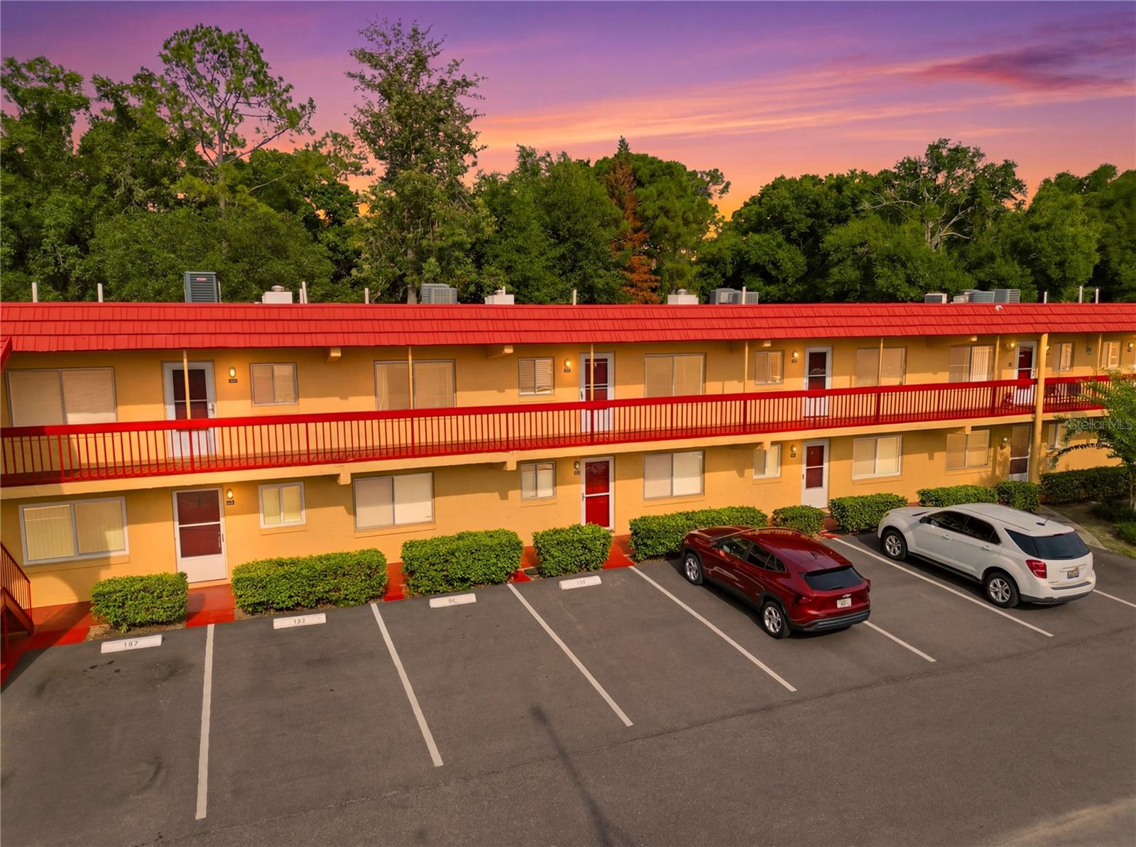 400 El Camino Drive, FL